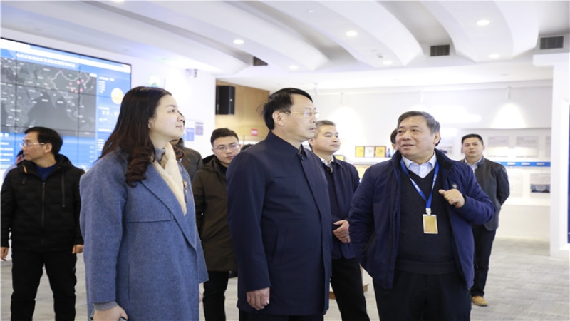 雨花區(qū)人大常委會(huì)黨組書記龔景順一行調(diào)研中機(jī)國際